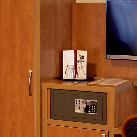 Hotel Niederrad Frankfurt am Main ภายนอก รูปภาพ