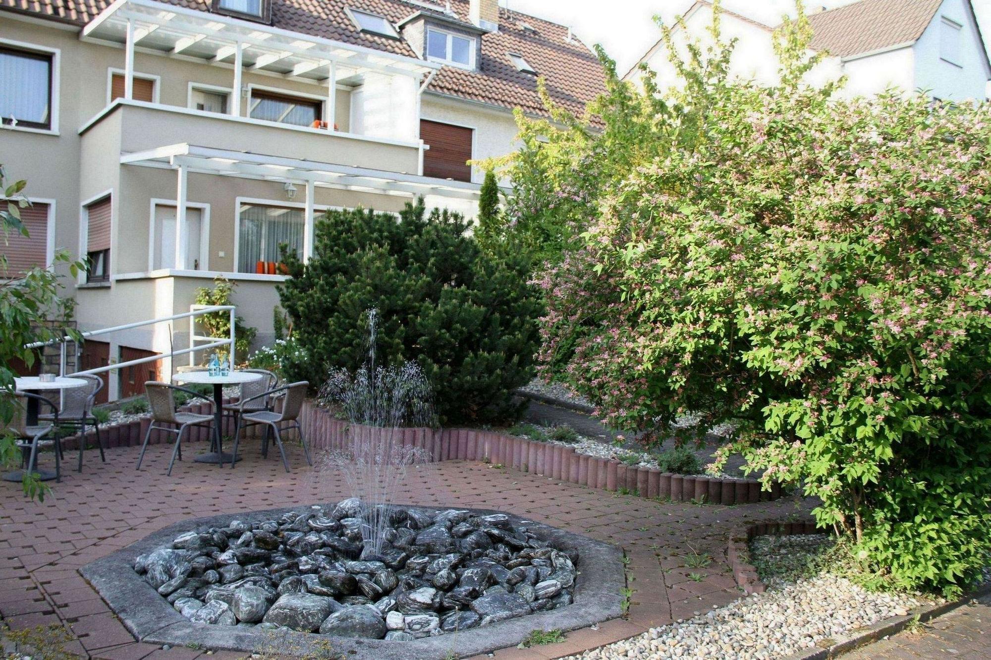 Hotel Niederrad Frankfurt am Main ภายนอก รูปภาพ
