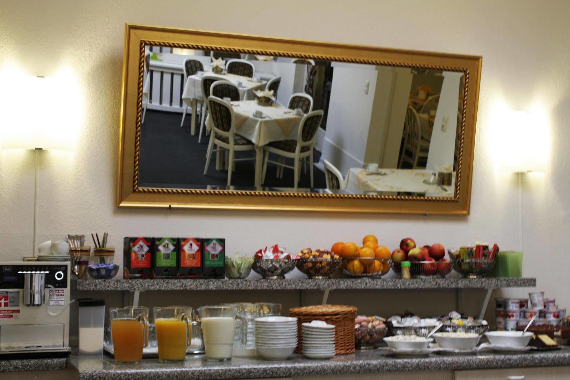 Hotel Niederrad Frankfurt am Main ภายนอก รูปภาพ